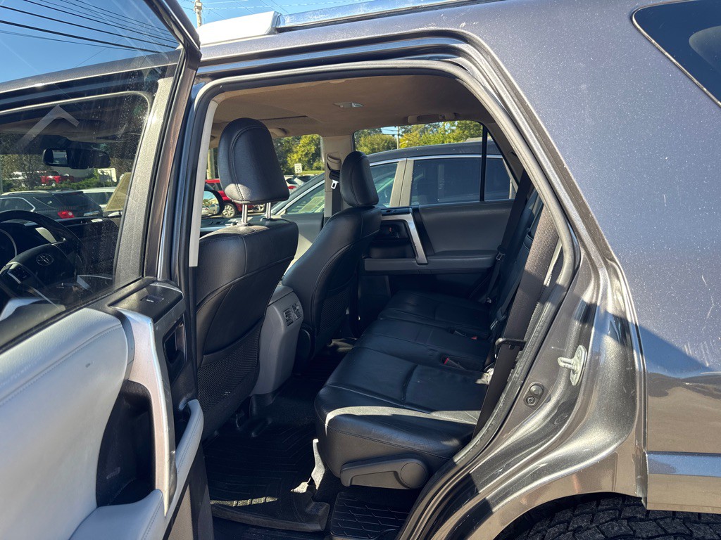 2013 Toyota 4Runner Image 6