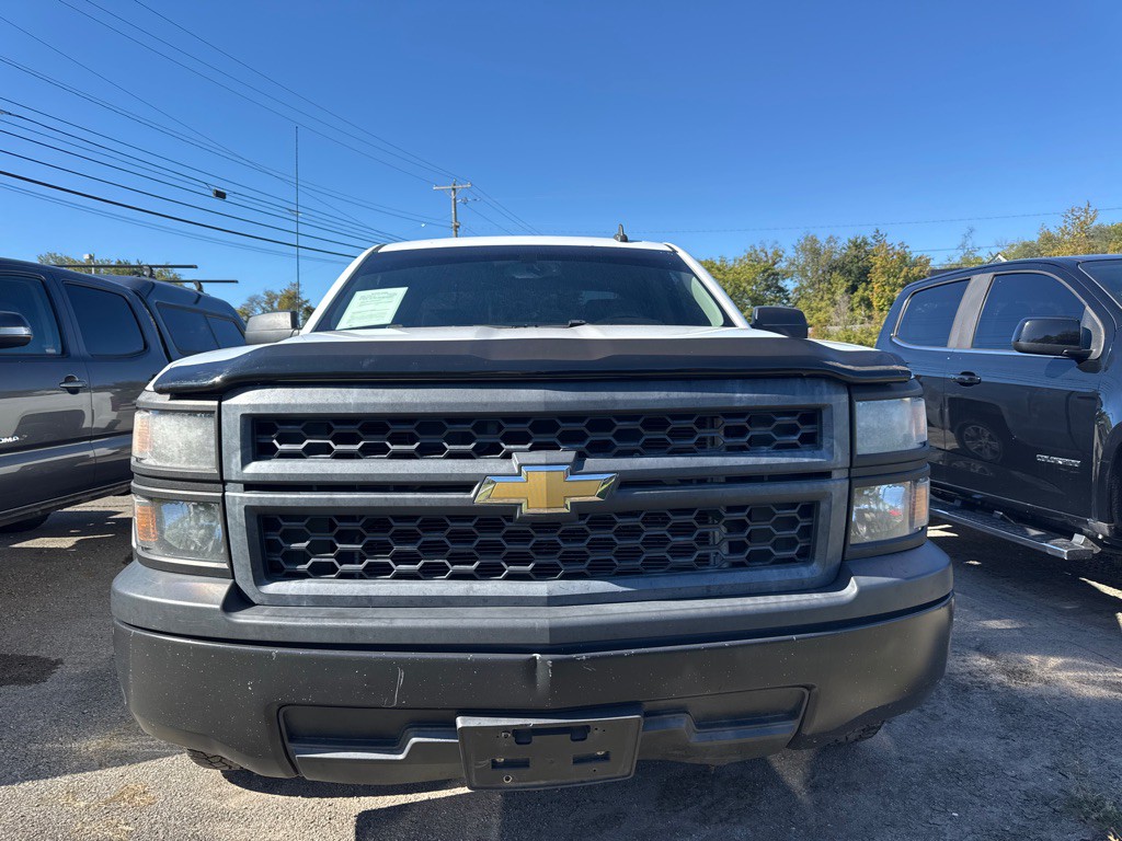 2015 Chevrolet Silverado 1500 Image 2
