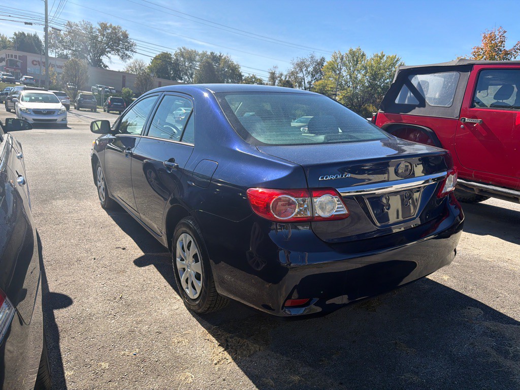 2013 Toyota Corolla Image 3