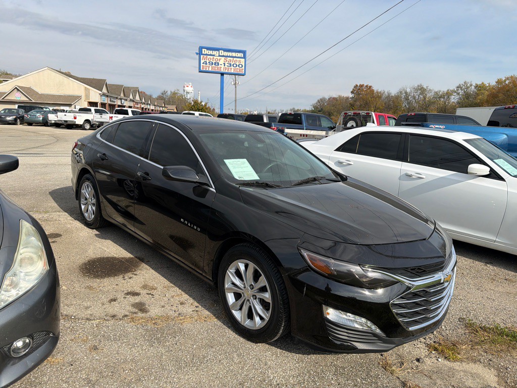 2020 Chevrolet Malibu Image 2