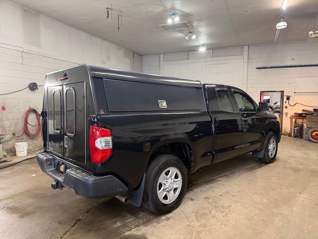 2017 Toyota Tundra Image 3