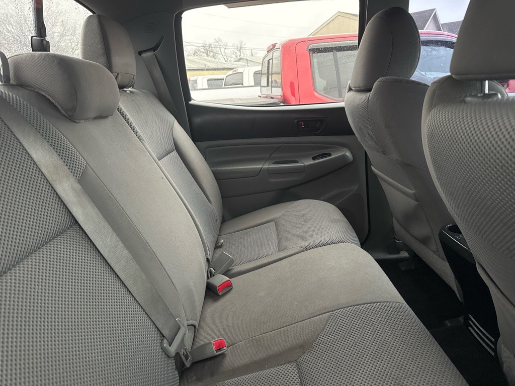 2013 Toyota Tacoma Image 12