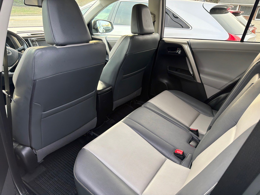 2013 Toyota Rav4 Image 6