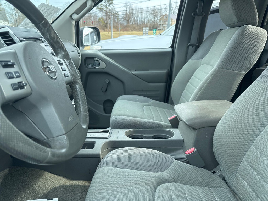 2017 Nissan Frontier Image 5