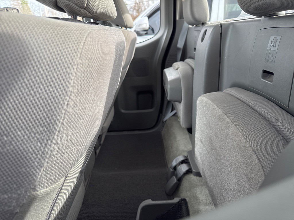 2017 Nissan Frontier Image 6