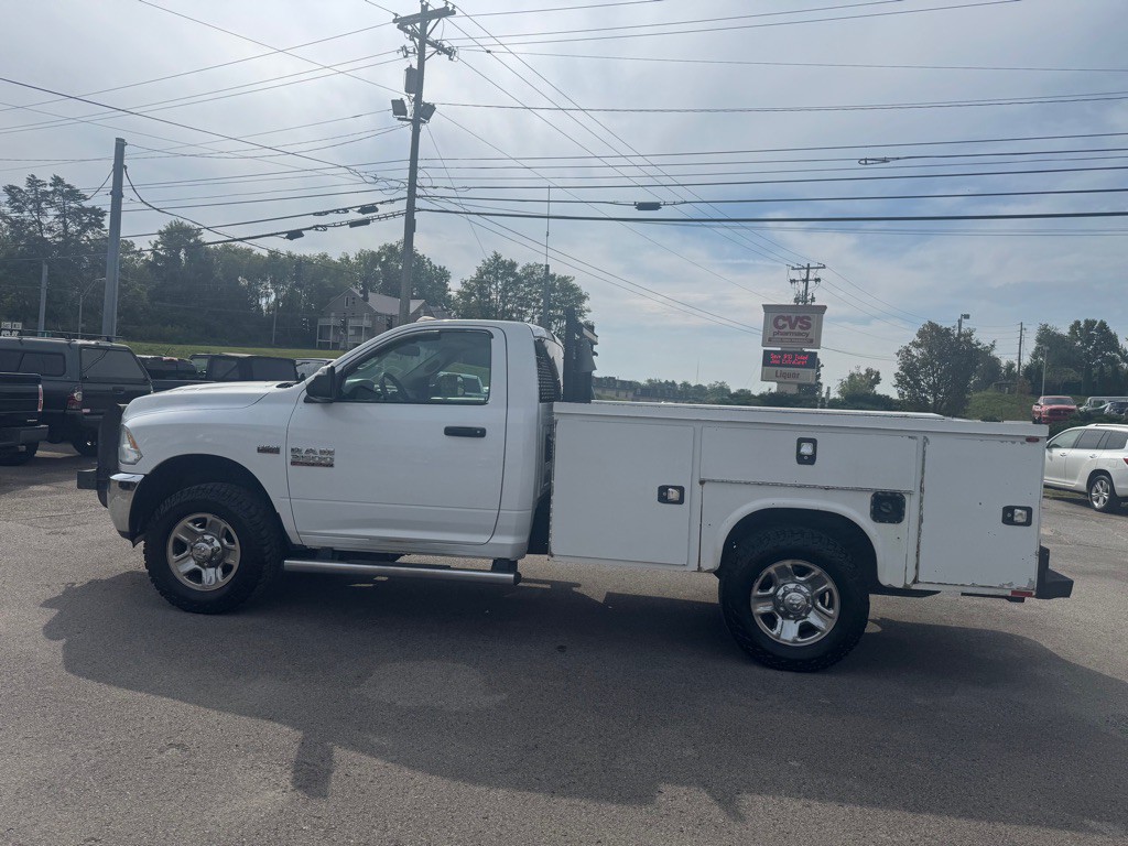 2017 RAM 3500 Image 6
