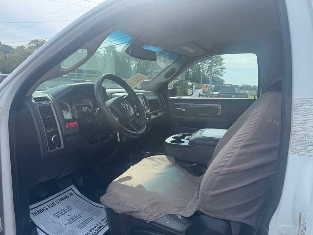 2017 RAM 3500 Image 7