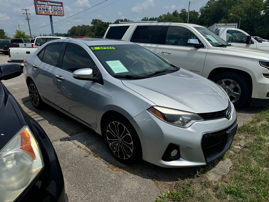 2015 Toyota Corolla Image 2