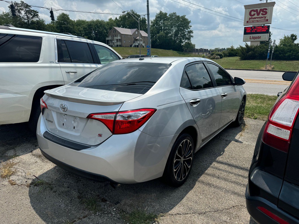 2015 Toyota Corolla Image 3