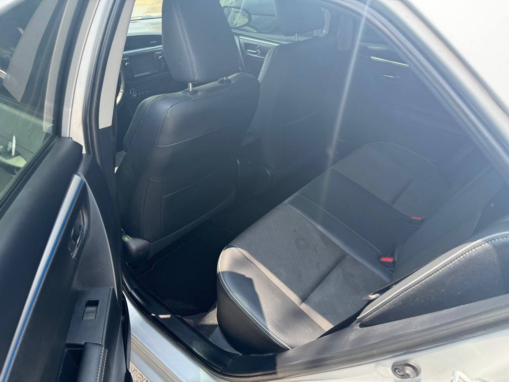 2015 Toyota Corolla Image 7