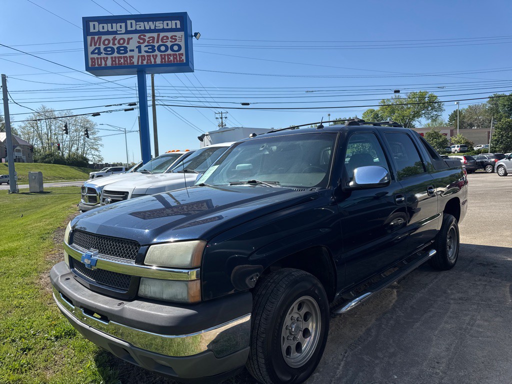 2005 Chevrolet Avalanche Image 3