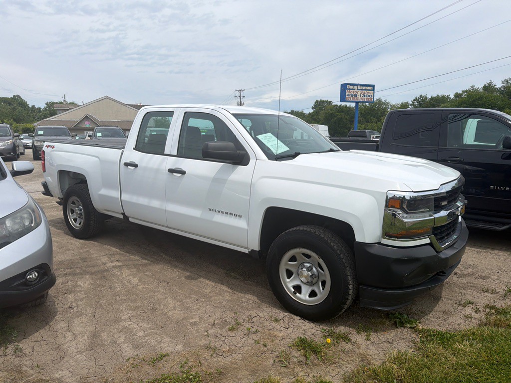 2017 Chevrolet Silverado 1500 Image 2