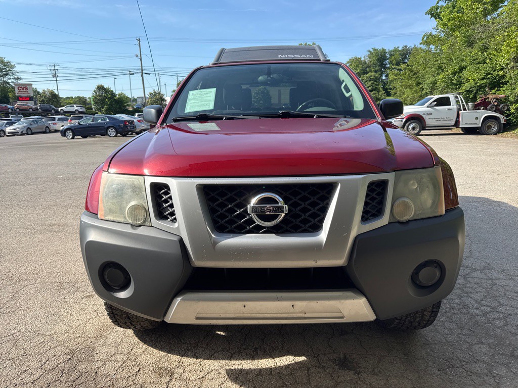 2015 Nissan Xterra Image 2