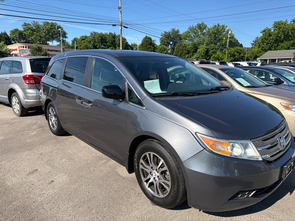 2013 Honda Odyssey Image 2