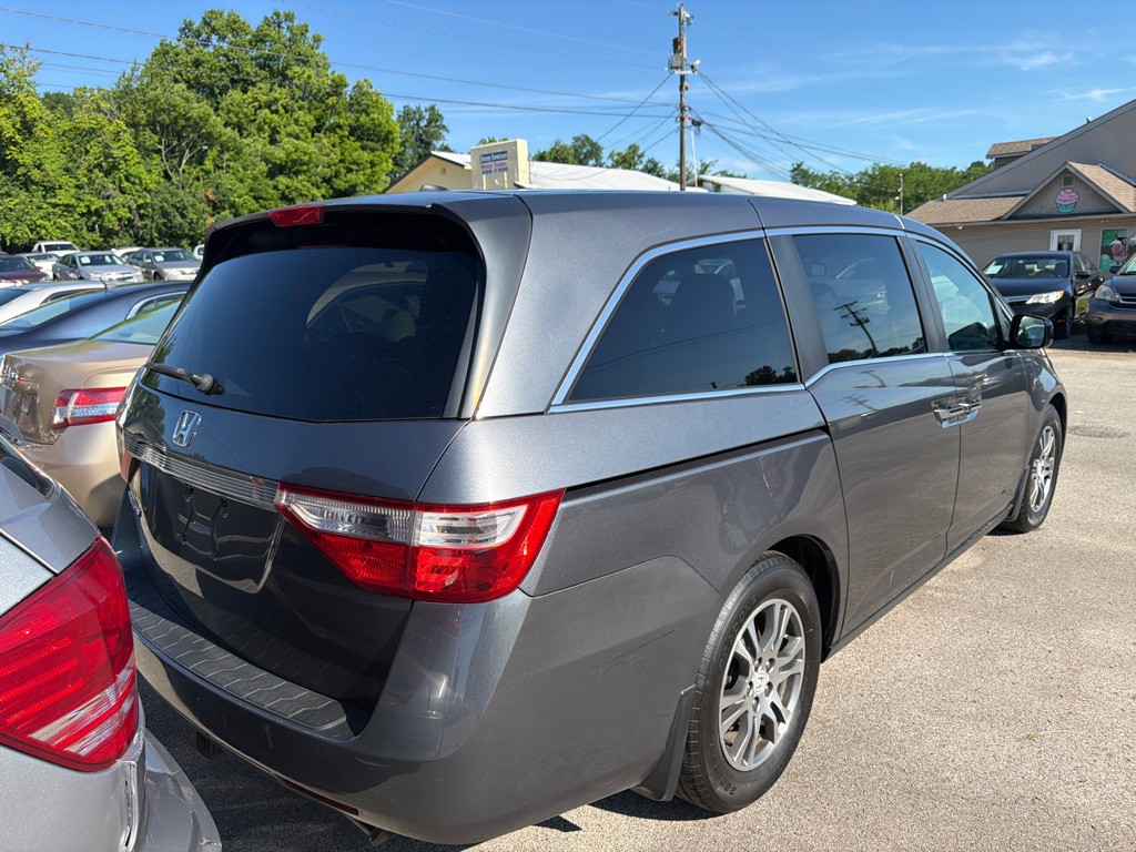 2013 Honda Odyssey Image 3