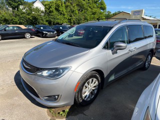 Image for 2018 Chrysler Pacifica Touring L ID: 7482268