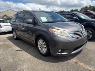 Image for 2011 Toyota Sienna XLE 7-PASSENGER ID: 7566310