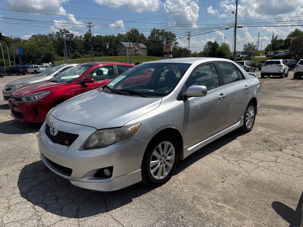 2010 Toyota Corolla Image 1