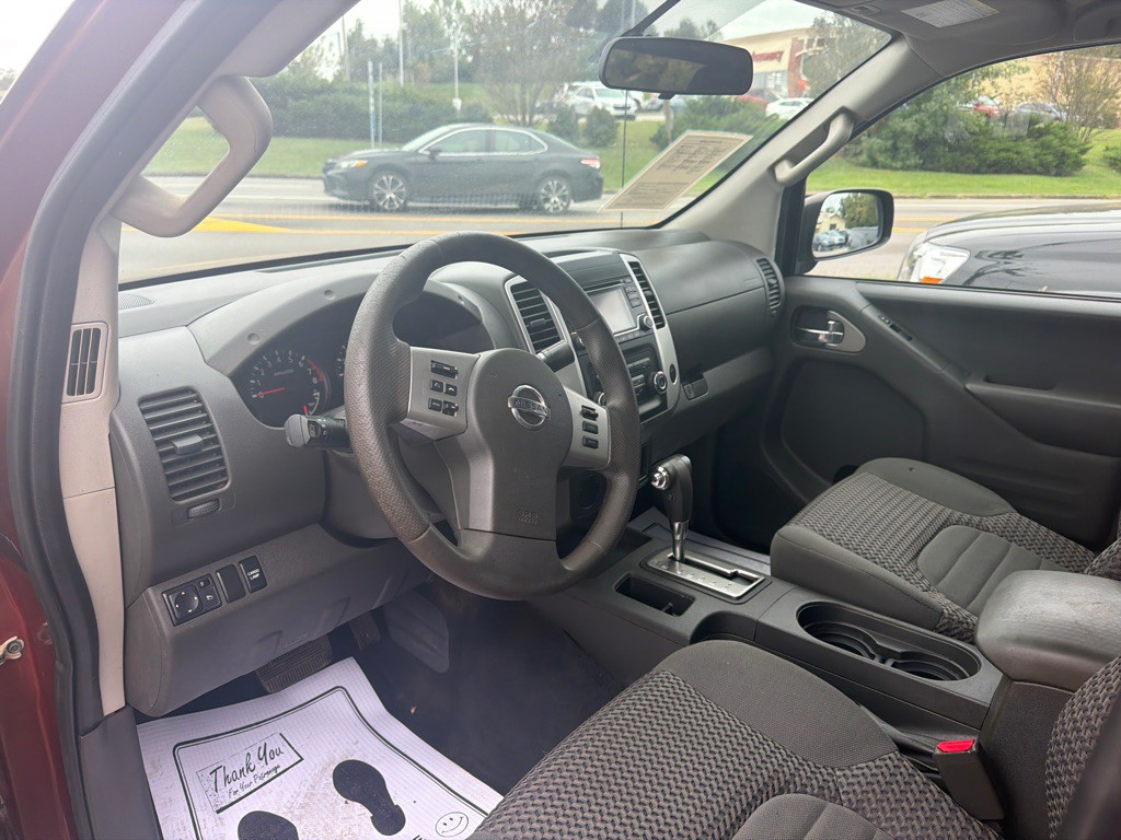 2017 Nissan Frontier Image 5