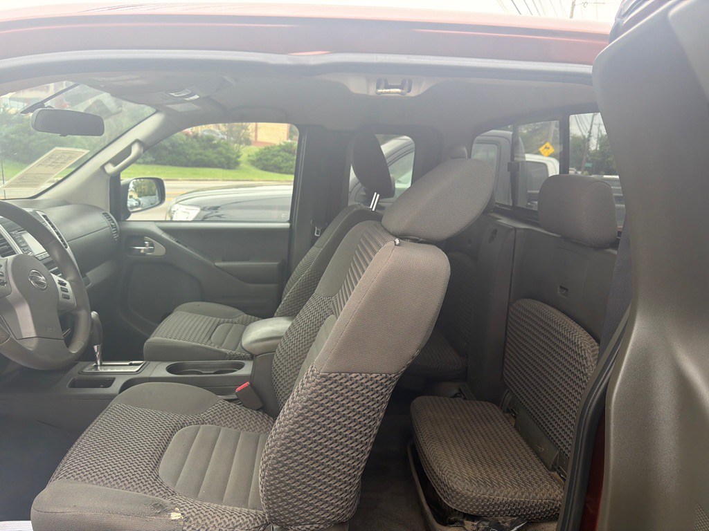 2017 Nissan Frontier Image 6