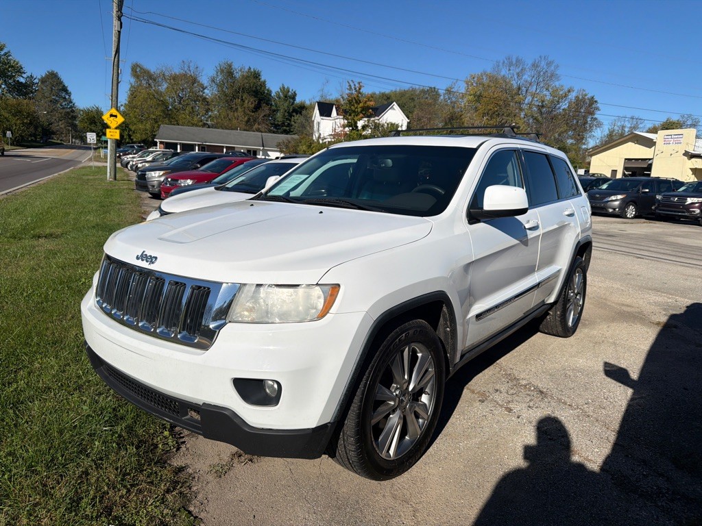 2013 Jeep Grand Cherokee Image 1