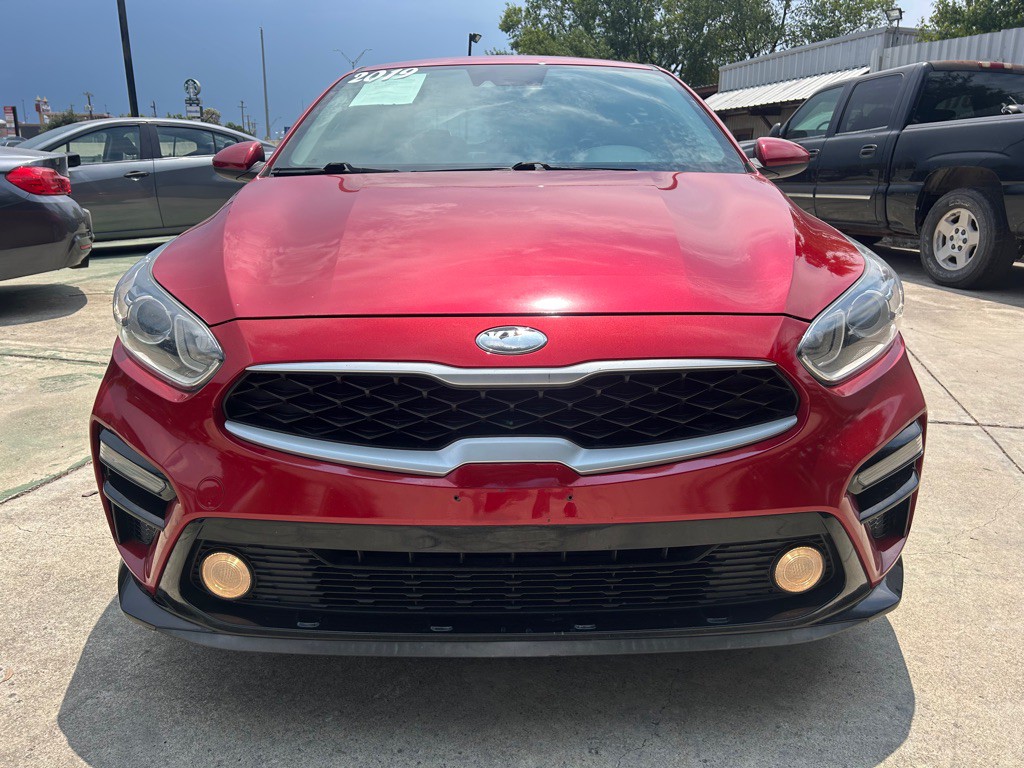 2019 Kia Forte Image 2