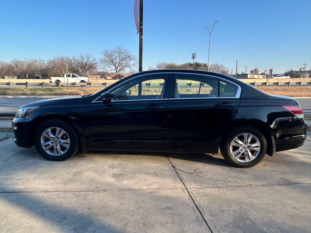 2012 Honda Accord Image 2