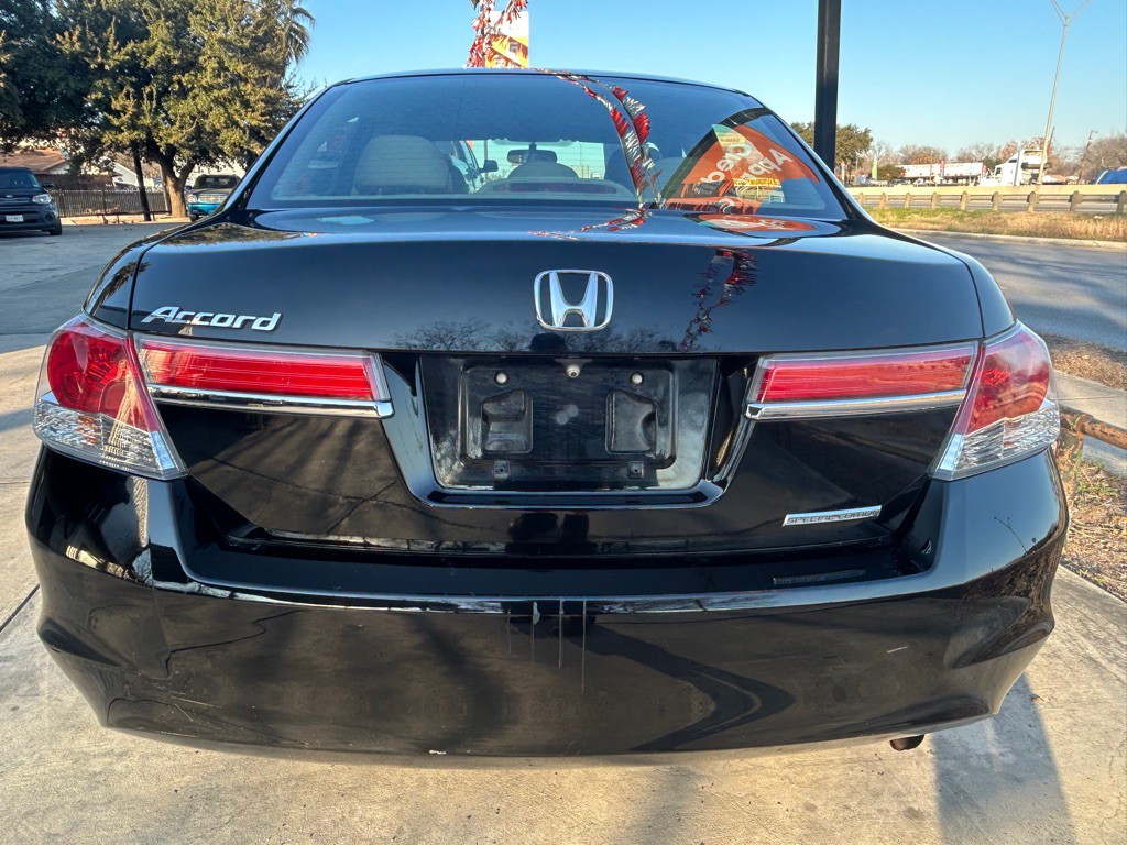 2012 Honda Accord Image 8