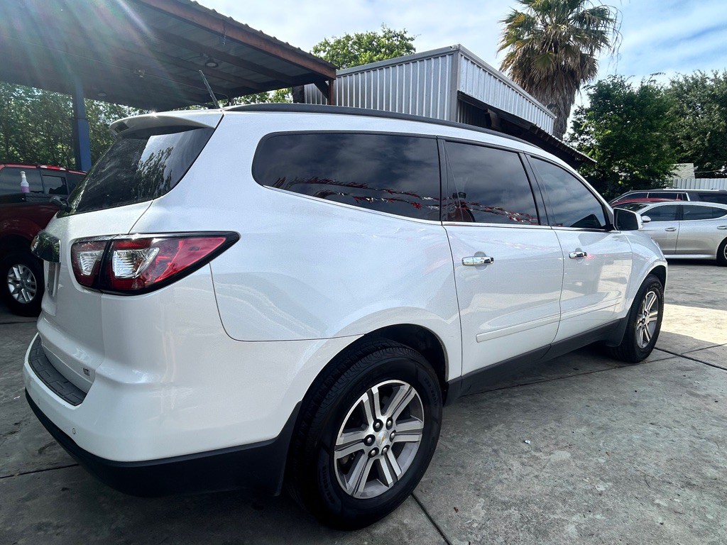 2017 Chevrolet Traverse Image 5