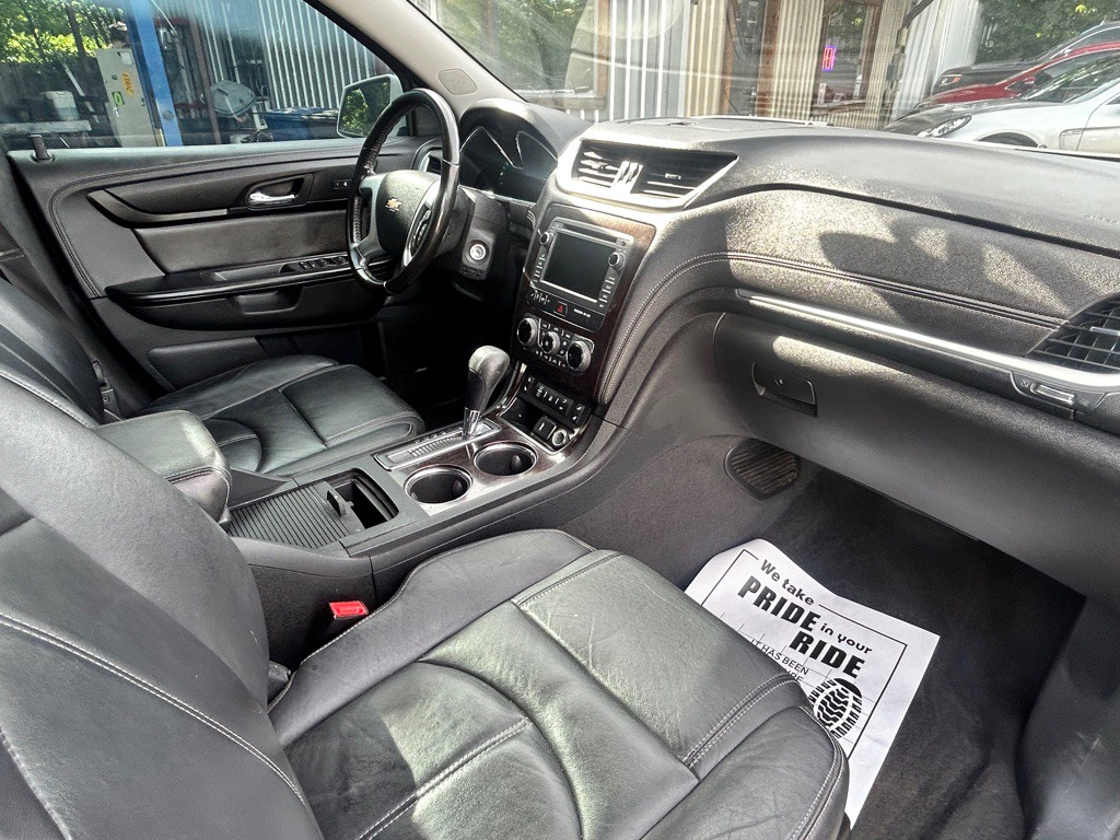 2017 Chevrolet Traverse Image 15