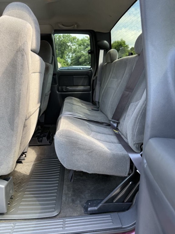 2005 Chevrolet Silverado 1500 Image 11