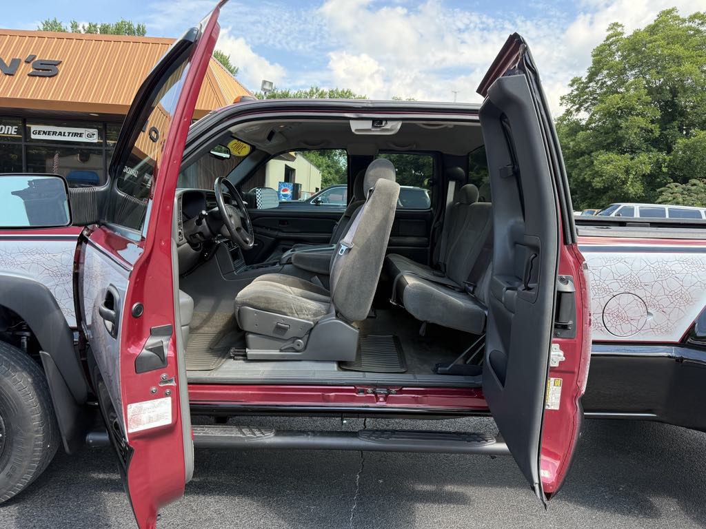 2005 Chevrolet Silverado 1500 Image 14