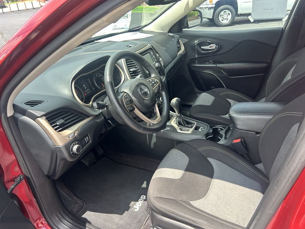 2016 Jeep Cherokee Image 6