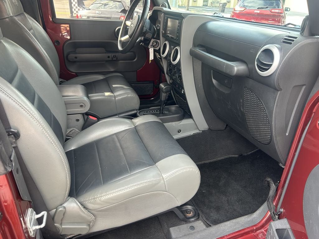 2010 Jeep Wrangler Image 10