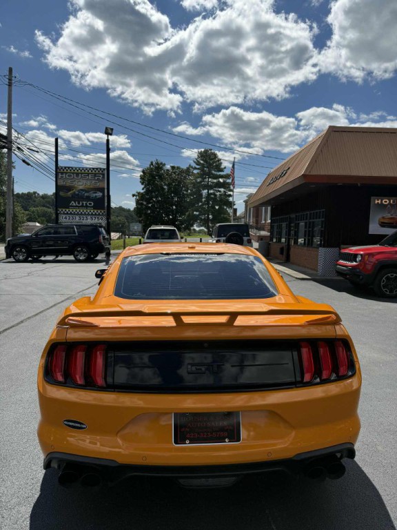 2019 Ford Mustang Image 3
