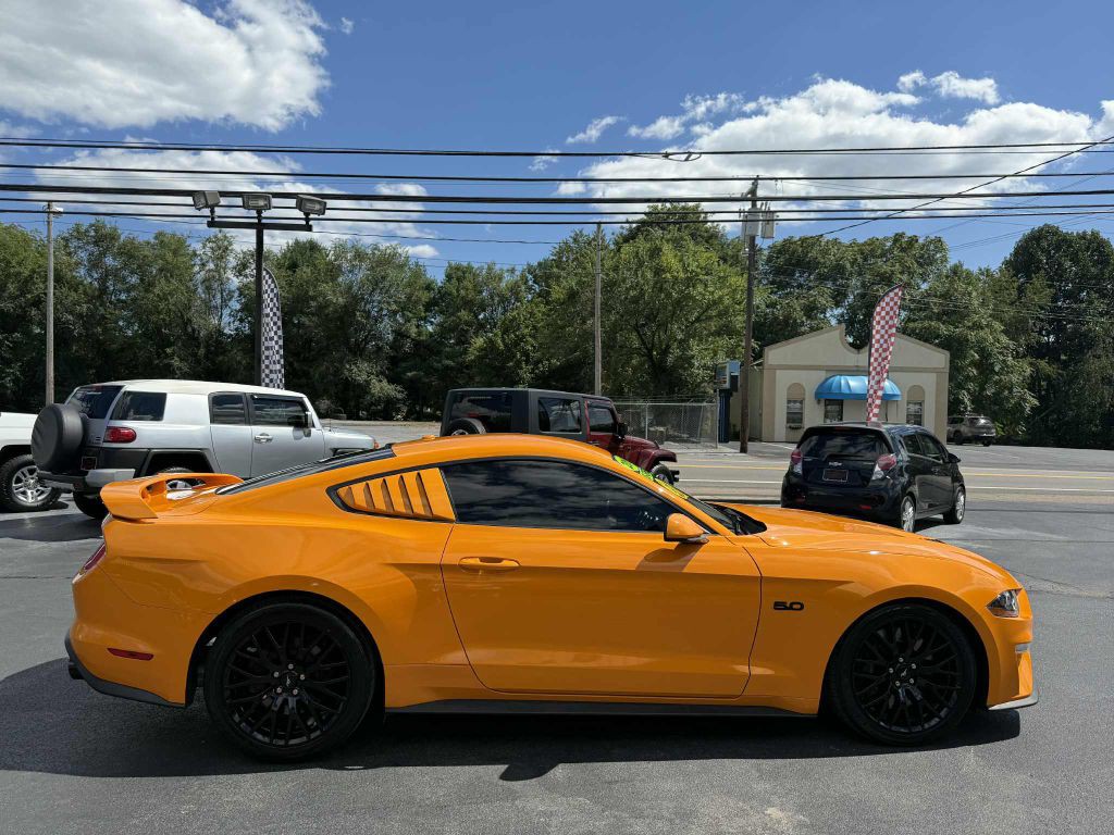 2019 Ford Mustang Image 8