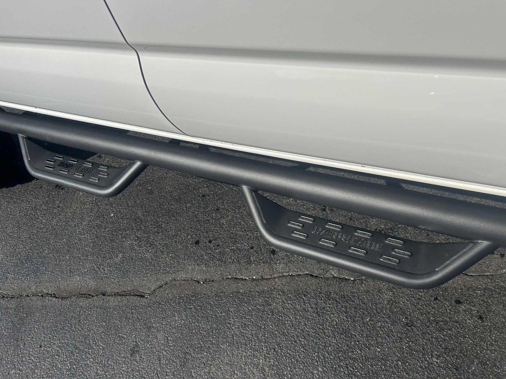 2017 Toyota Tacoma Image 13