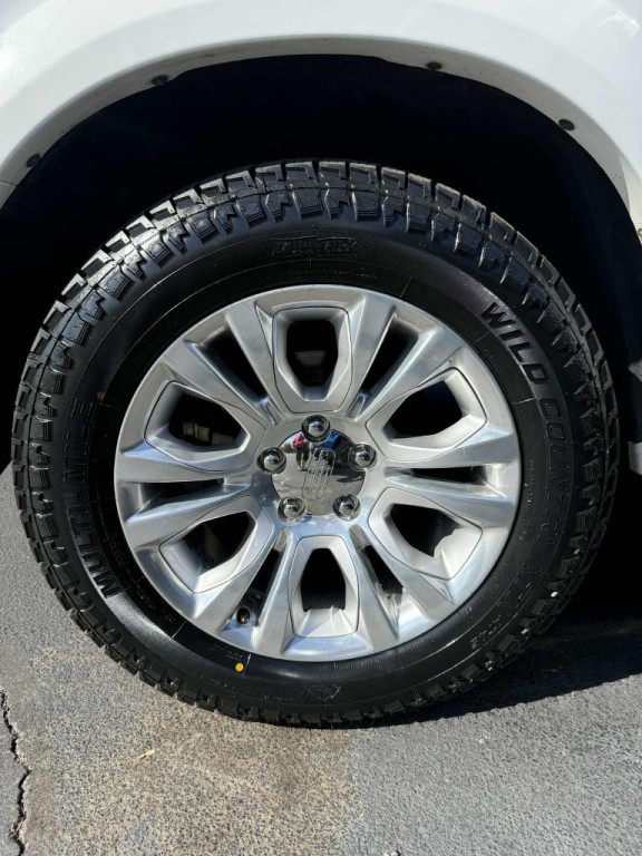 2013 RAM 1500 Image 15