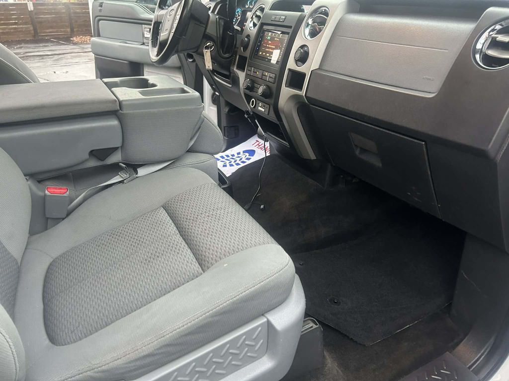 2011 Ford F-150 Image 8