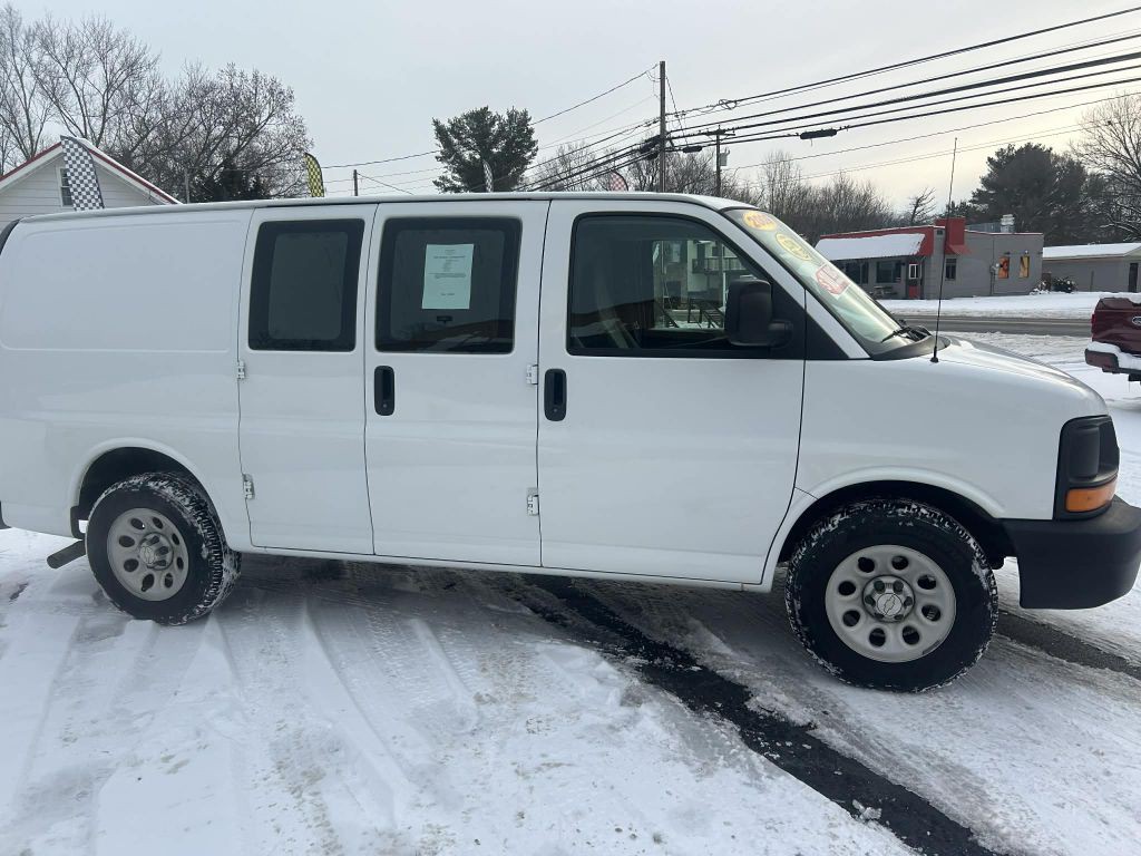 2009 Chevrolet Express Image 5