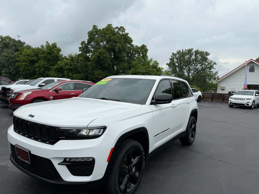 2023 Jeep Grand Cherokee Image 2