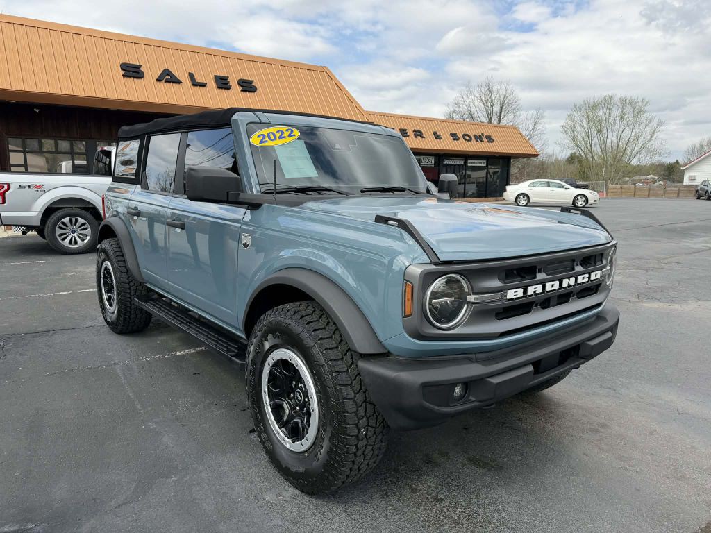 2022 Ford Bronco Image 3