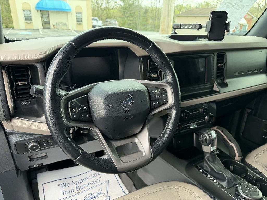 2022 Ford Bronco Image 7