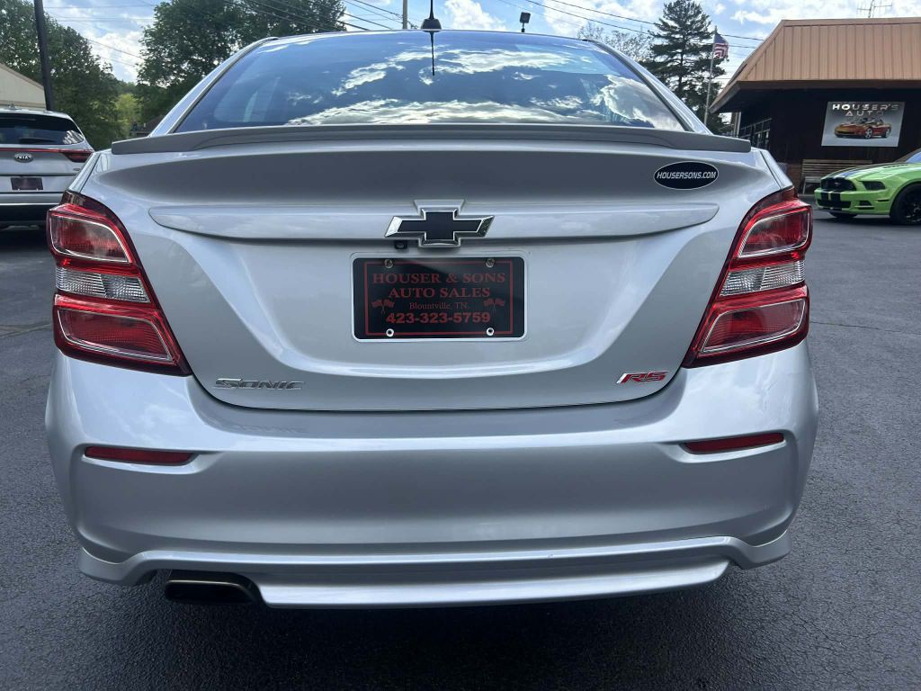 2019 Chevrolet Sonic Image 5