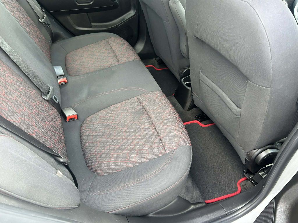 2019 Chevrolet Sonic Image 10