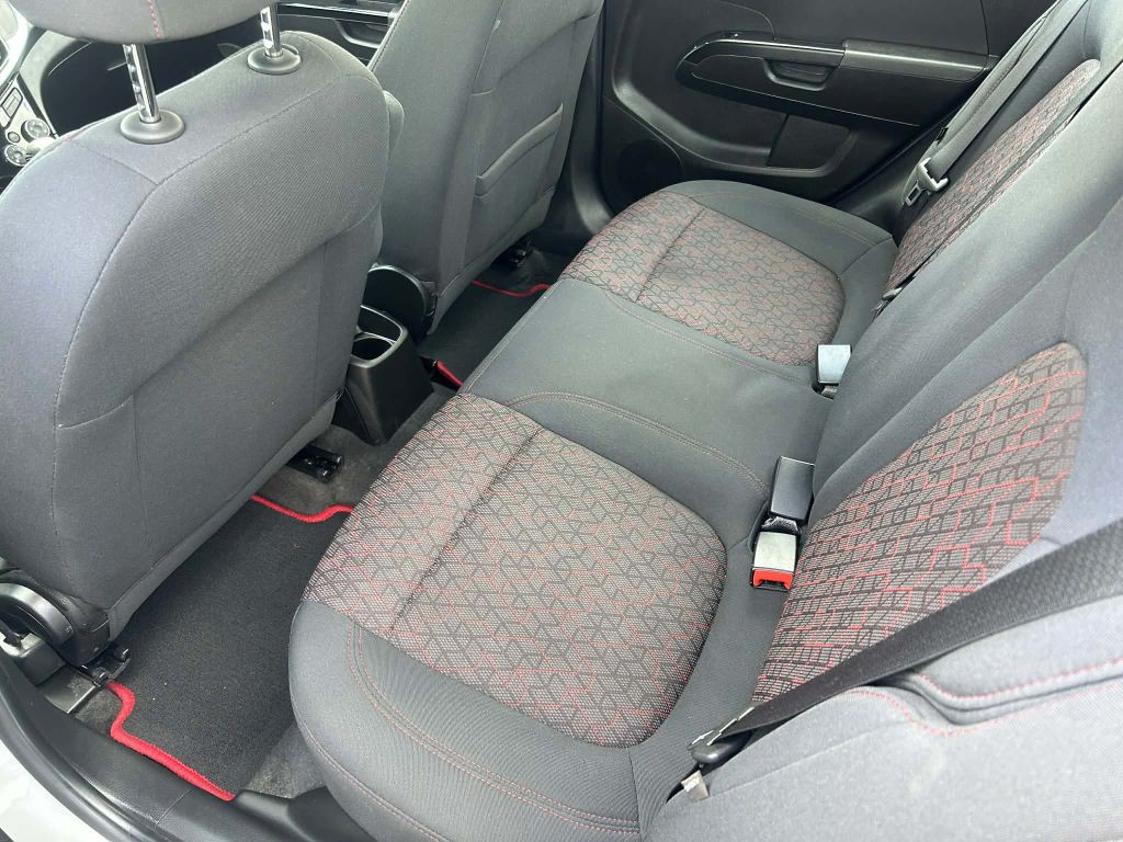 2019 Chevrolet Sonic Image 11
