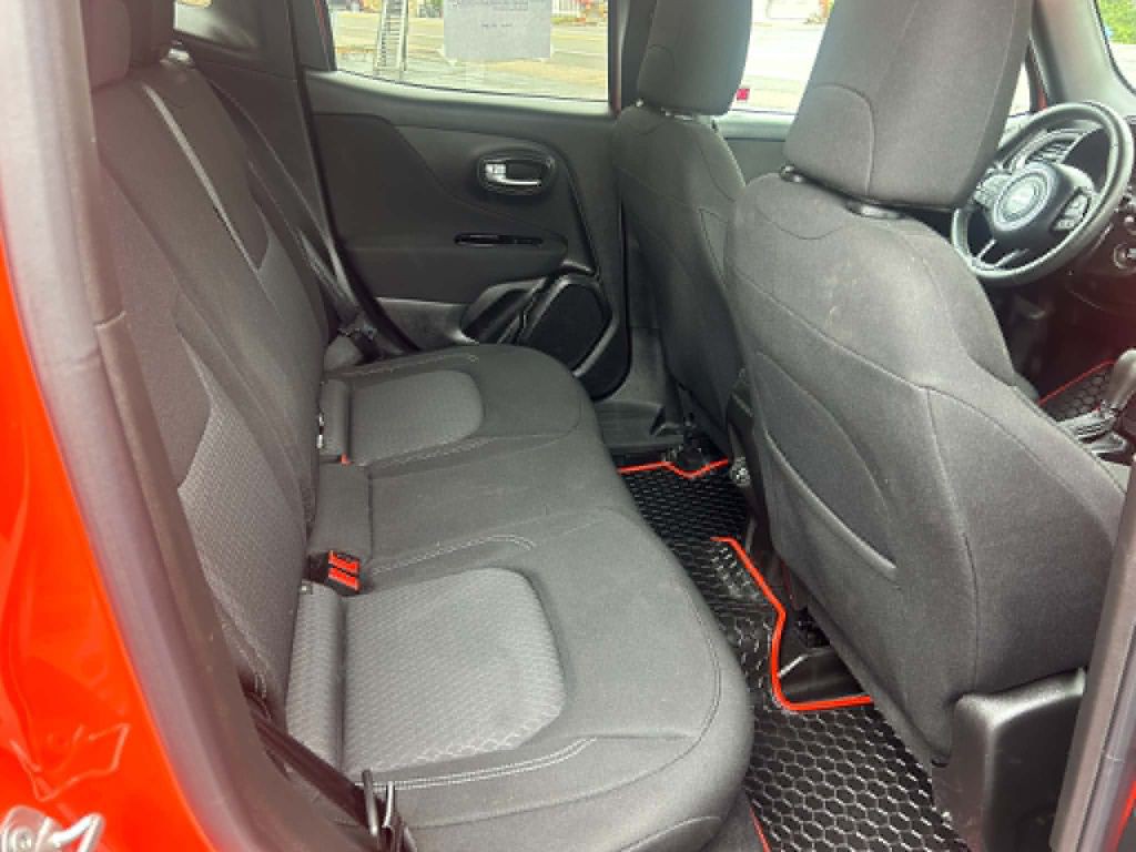 2021 Jeep Renegade Image 10