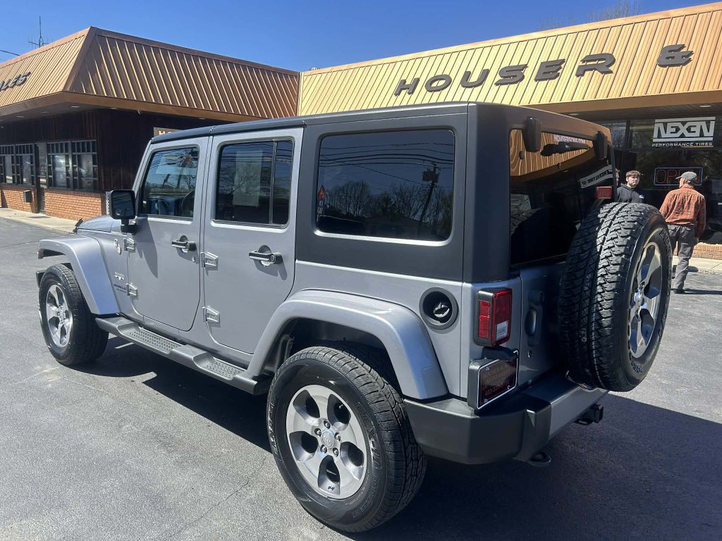 2017 Jeep Wrangler Unlimited Image 2