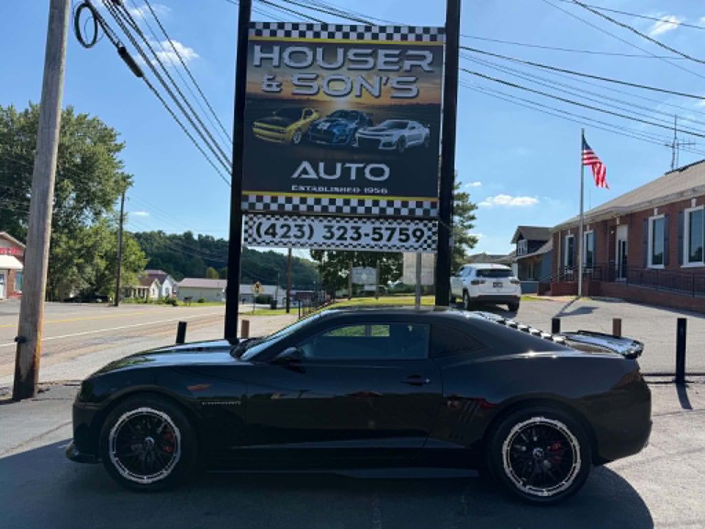 2011 Chevrolet Camaro Image 2