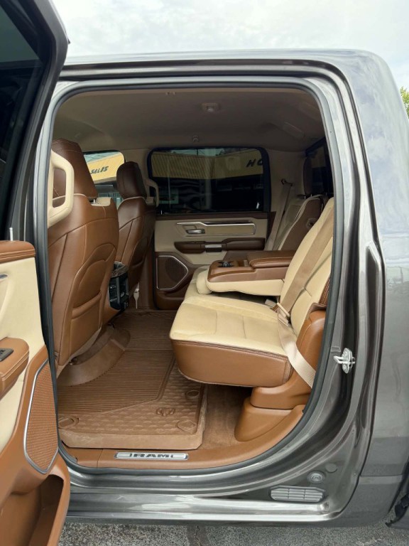 2020 RAM 1500 Image 12